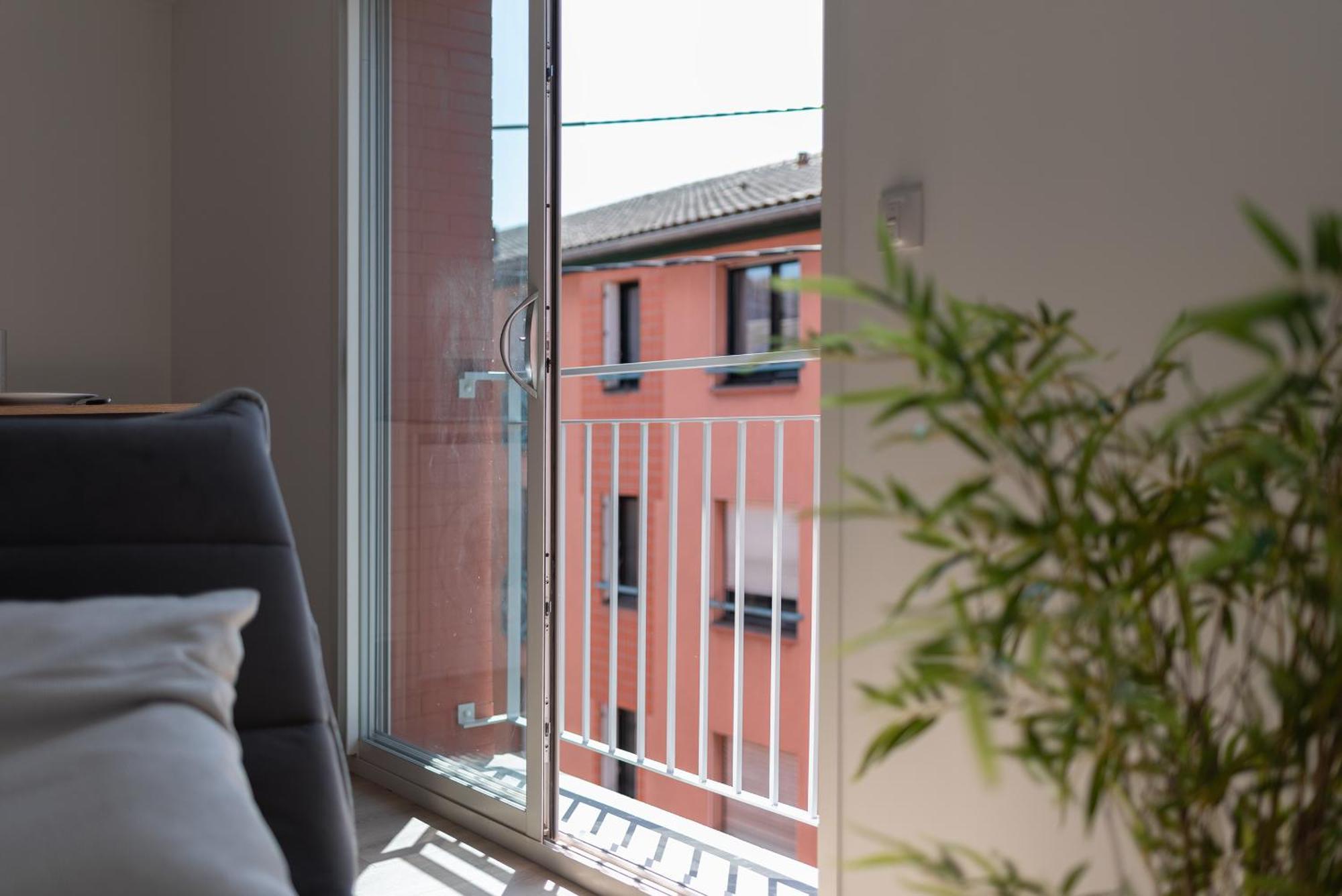 T2 Avec Parking Gratuit - Proximite Gare Apartman Toulouse Kültér fotó